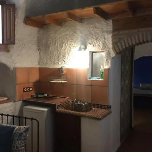 casas-cueva-la-tala.es-andalucia.com/